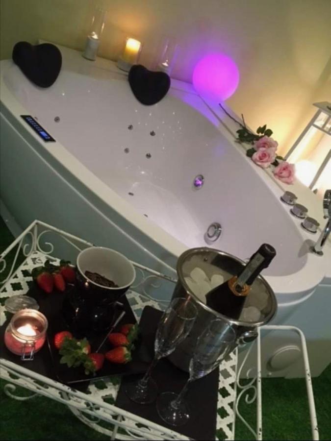 B&B Ravenna In Love Relax Conventello Extérieur photo